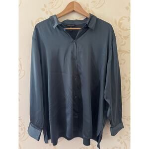 Ladies 2X Eileen Fisher 100% Silk Blue Beautiful Shirt